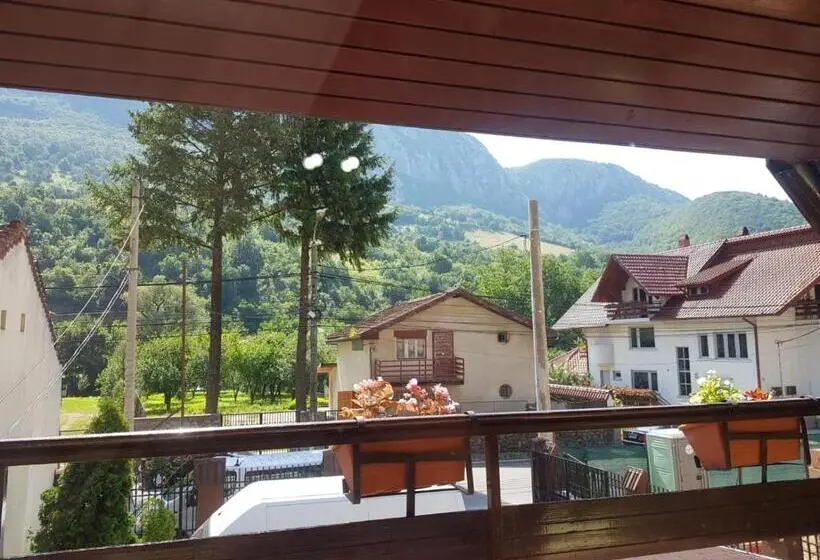 Deluxe-perhehuone, Casa Adriana