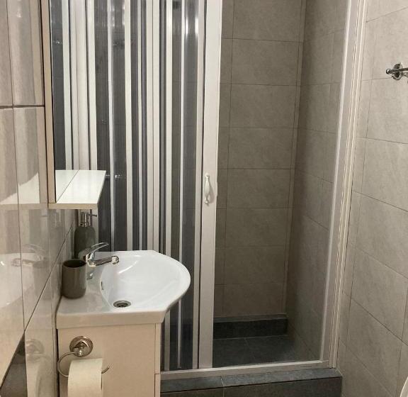 带阳台的豪华间, Casa Adriana