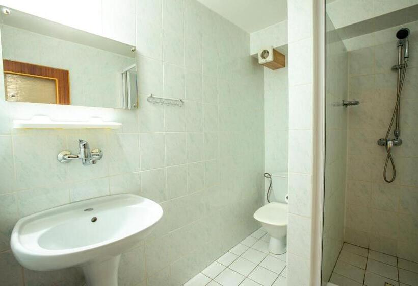 スタンダードトリプルルーム, Penzion Sofinata & Pizzeria špindlerův Mlýn