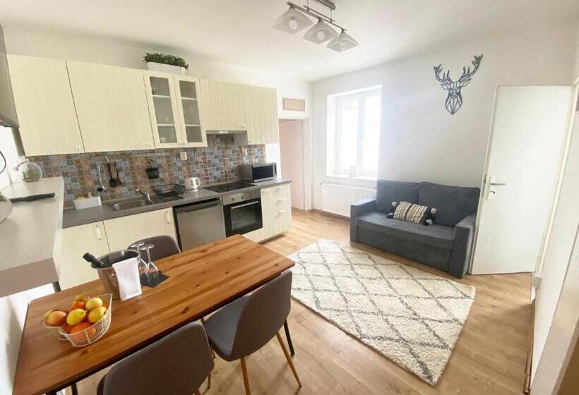 景色の見える一ベッドルームアパートメント, Penzion Sofinata & Pizzeria špindlerův Mlýn