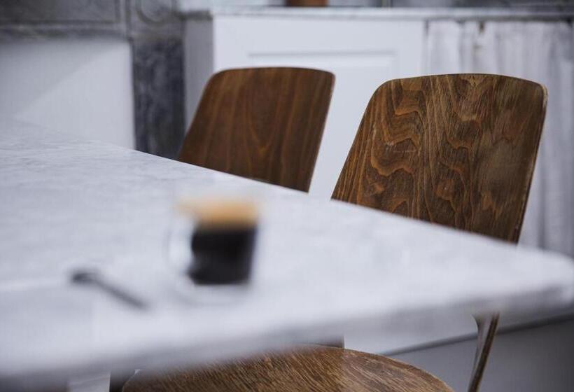 Апартаменты 1 Спальня, Suites The Marcel