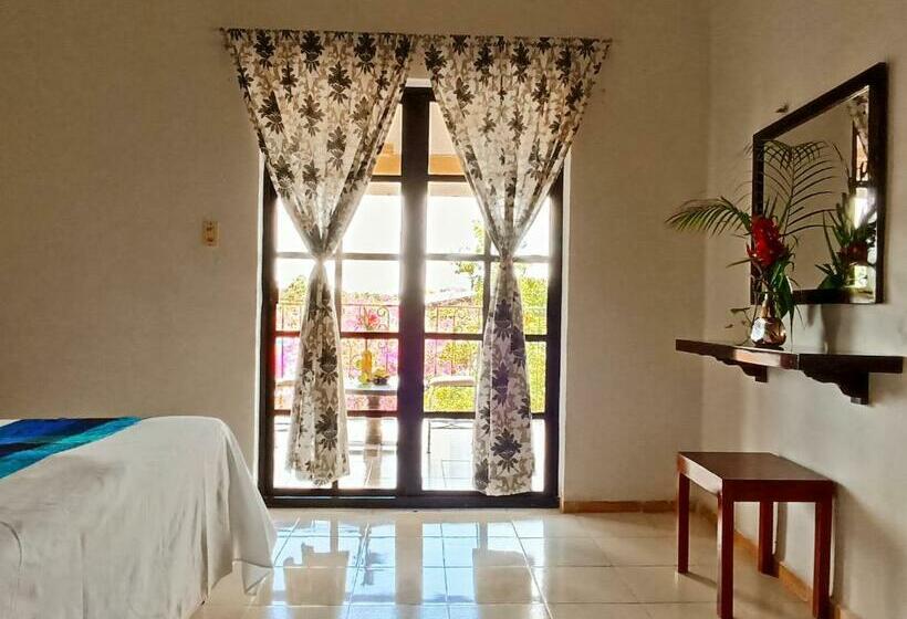 اتاق استاندارد با تخت بزرگ, Casa De Los Pájaros B&b