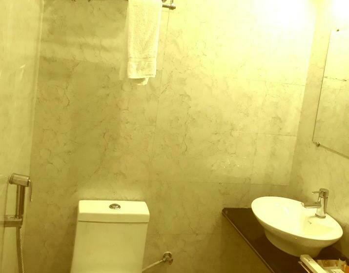 豪华房间, Abhilasha