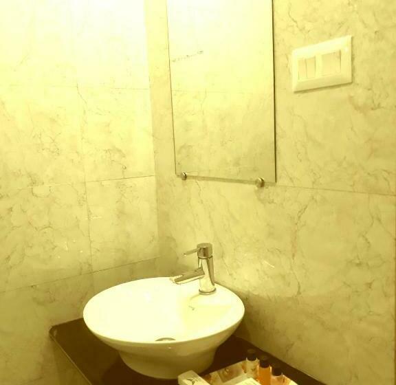 豪华房间, Abhilasha