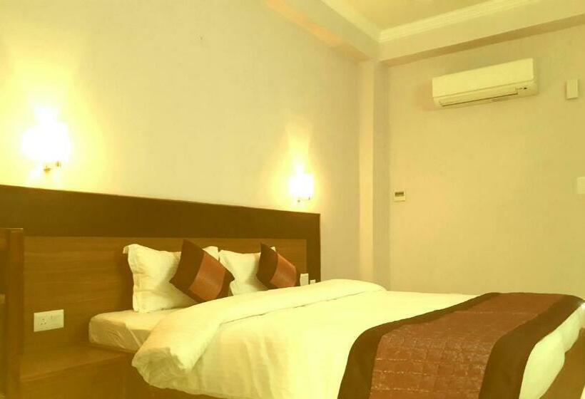 豪华房间, Abhilasha