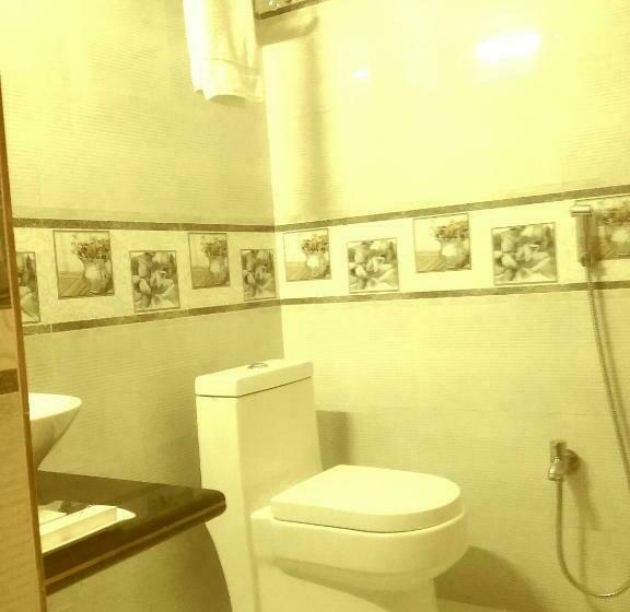 豪华房间, Abhilasha