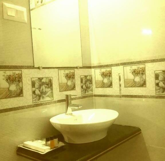 豪华房间, Abhilasha