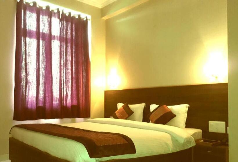 豪华房间, Abhilasha