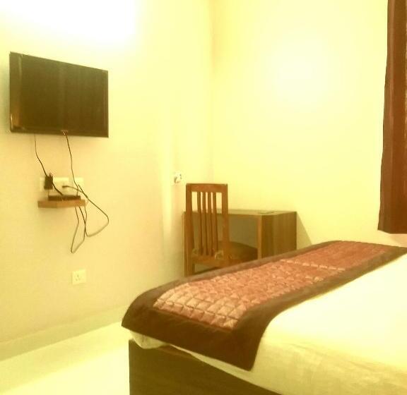 豪华家庭房间, Abhilasha