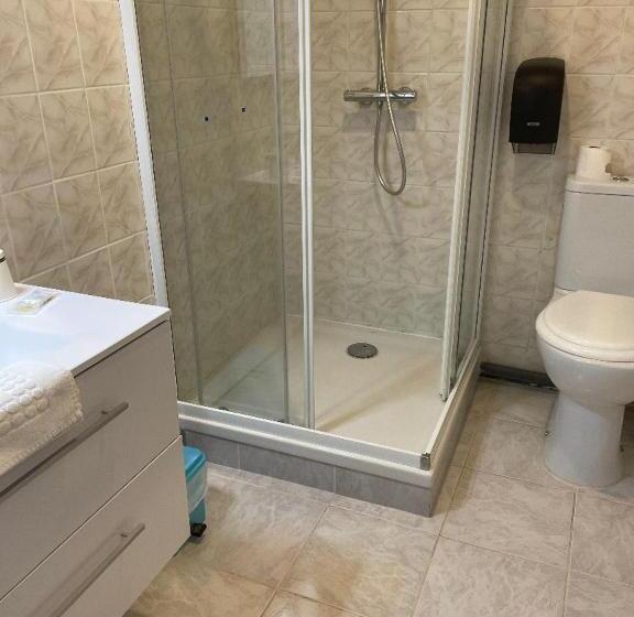 חדר סטנדרט לשלושה, Restaurant L Escale