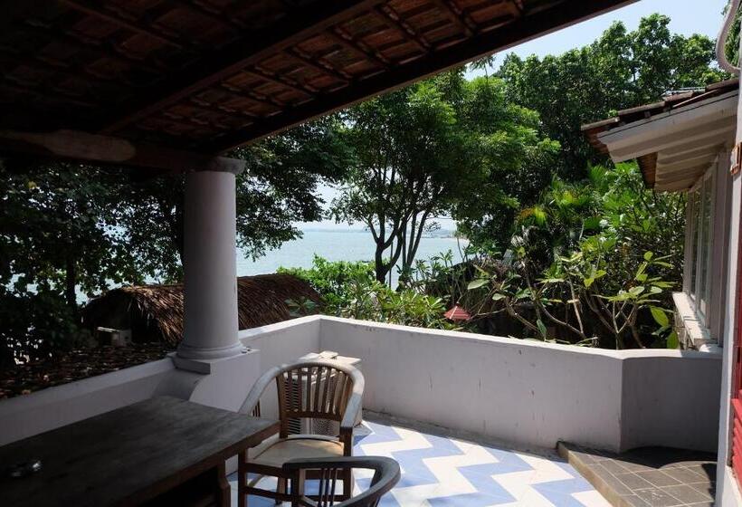 Tengerre Néző Családi Szoba, Villa Isabella Putri B&b