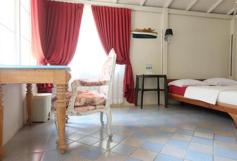 Tengerre Néző Deluxe Szoba, Villa Isabella Putri B&b