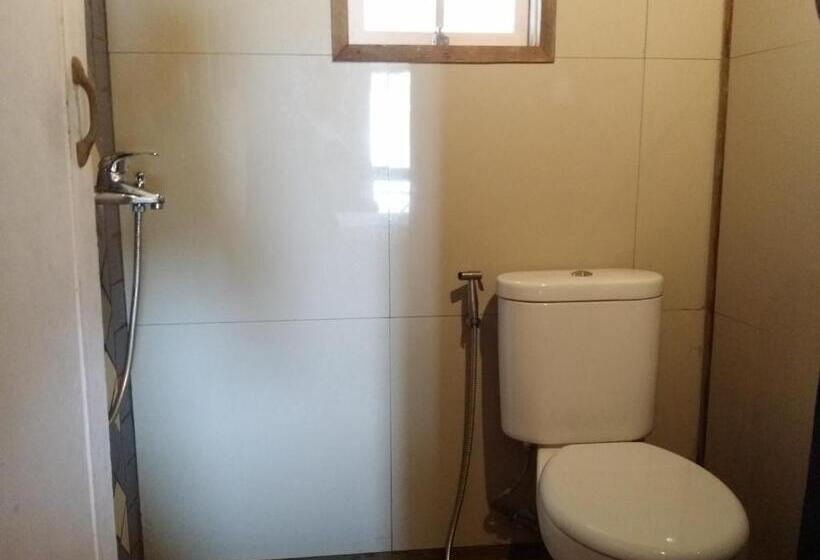 Tengerre Néző Standard Bungalow, Villa Isabella Putri B&b