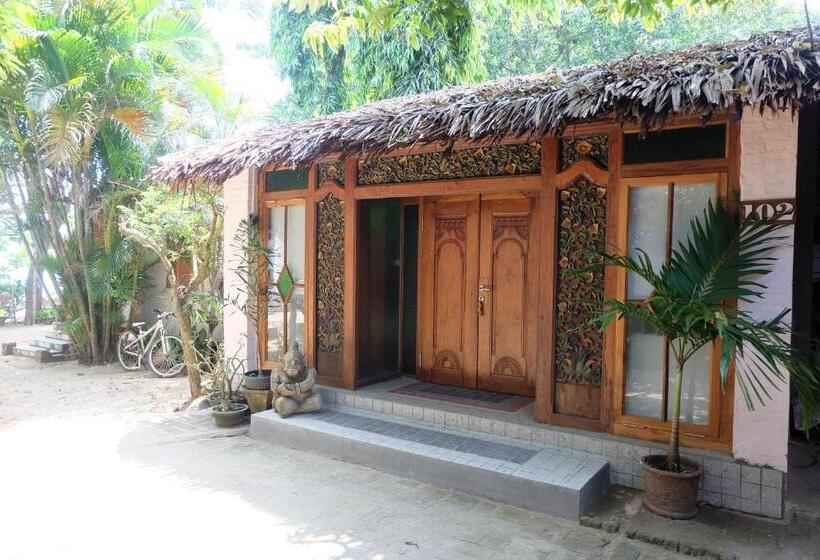 Standard Stúdió Szoba, Villa Isabella Putri B&b