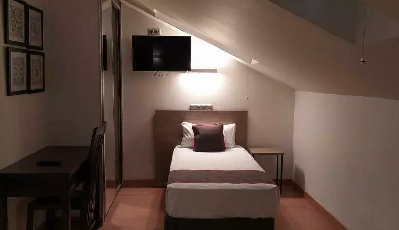 スタンダード4人部屋, Hospedium Hotel Vittoria Colonna