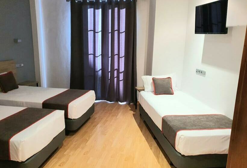 חדר סטנדרט לשלושה, Hospedium Hotel Vittoria Colonna