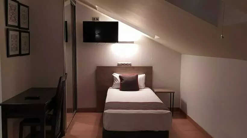 スタンダード4人部屋, Hospedium Hotel Vittoria Colonna