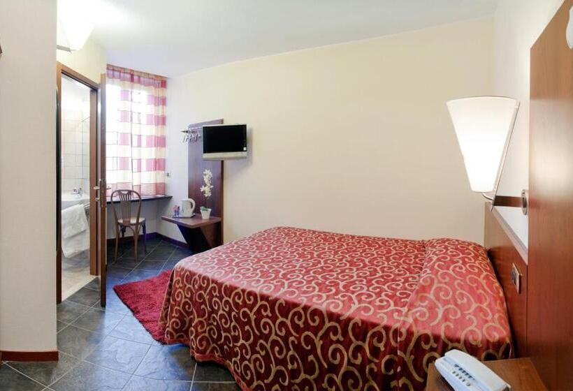Номер Стандарт Индивидуальный, Antico Albergo Madonna