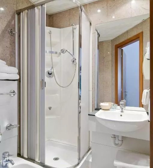 اتاق استاندارد یک نفره, Antico Albergo Madonna