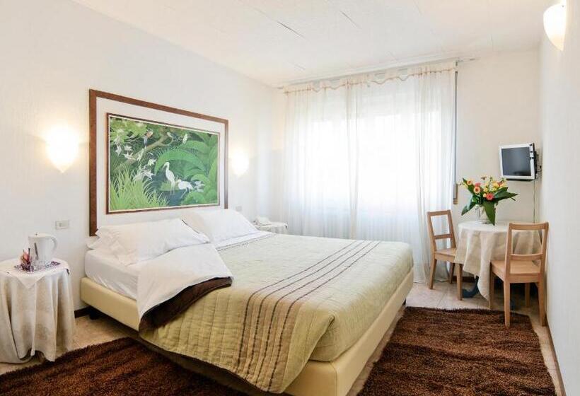 غرفة قياسية, Antico Albergo Madonna