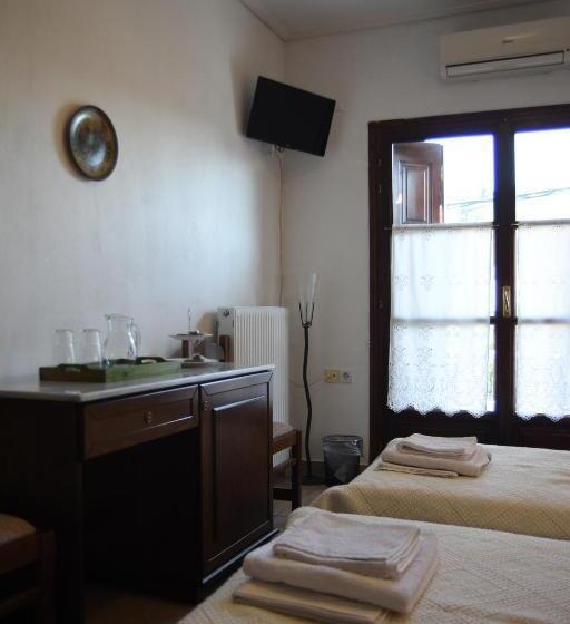 バルコニー付きスタンダードルーム, Archontiko Klitsa