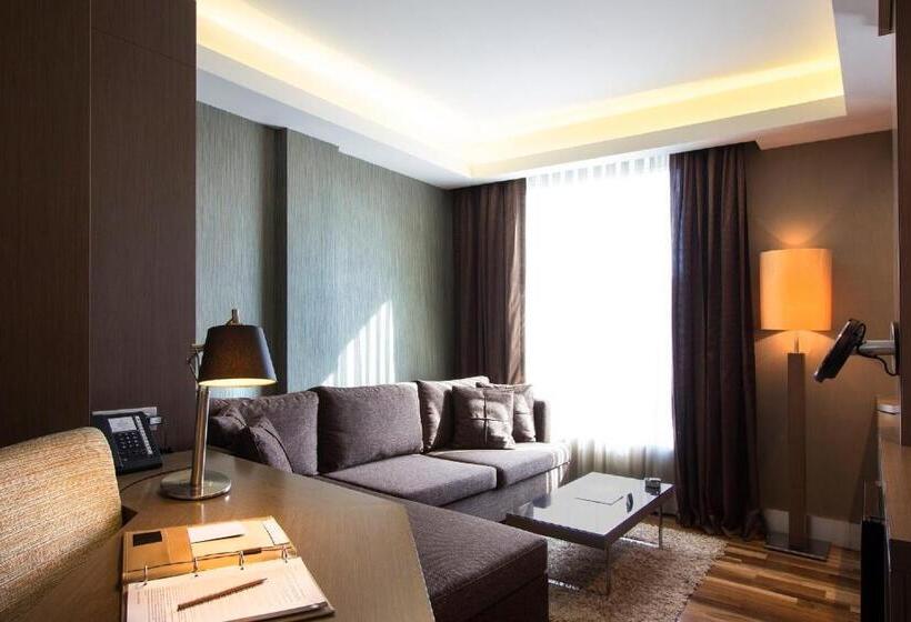 سوئیت با وان آب گرم, Avantgarde Urban Levent