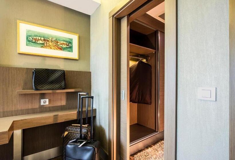 سوئیت با وان آب گرم, Avantgarde Urban Levent