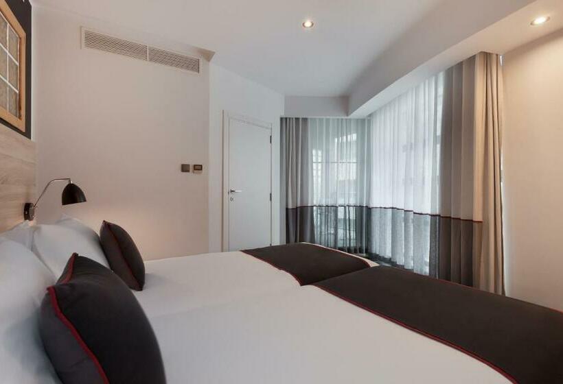 سوییت خانوادگی, Be