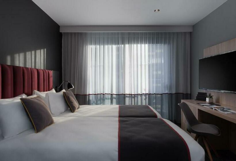 اتاق سوپریور, Be