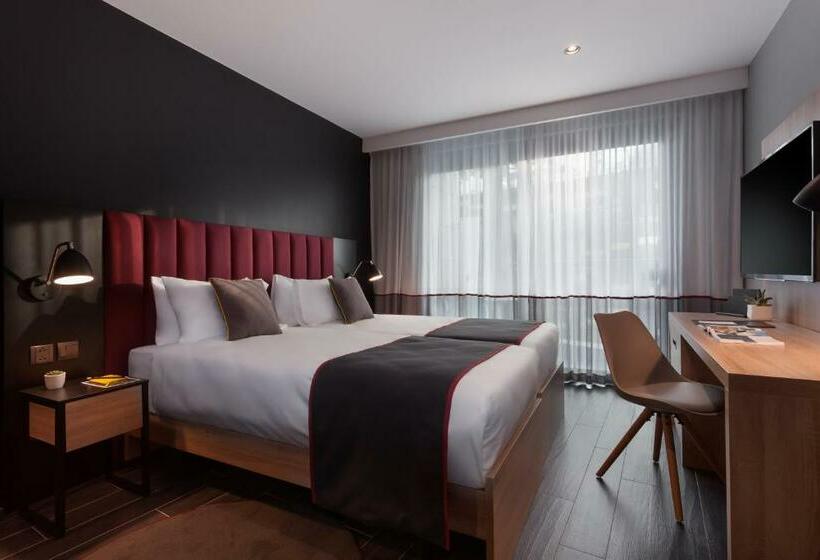 اتاق سوپریور, Be