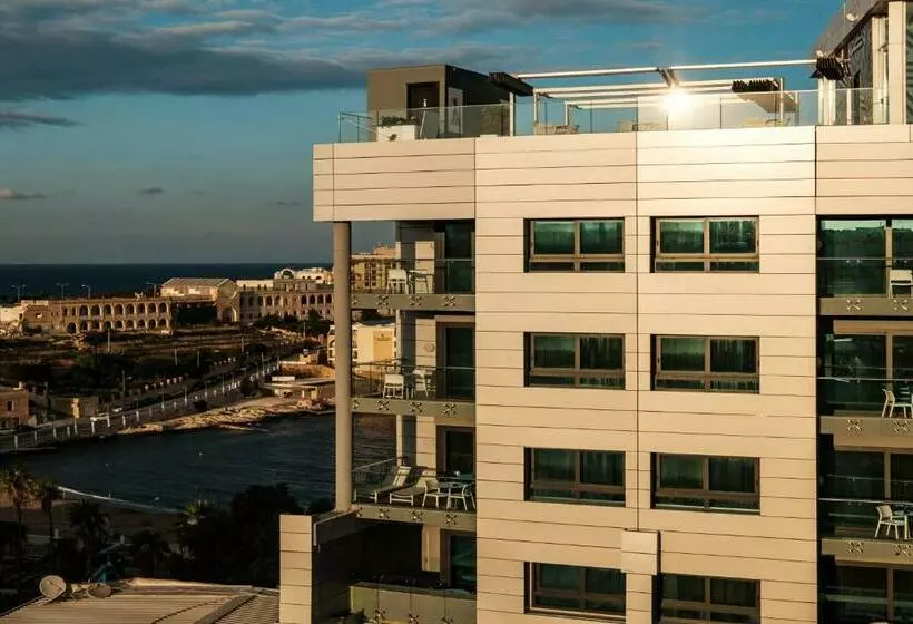 Suite with Terrace, Be