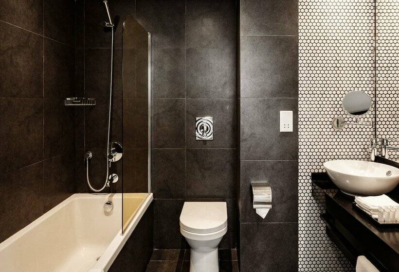 اتاق خانوادگی, Be