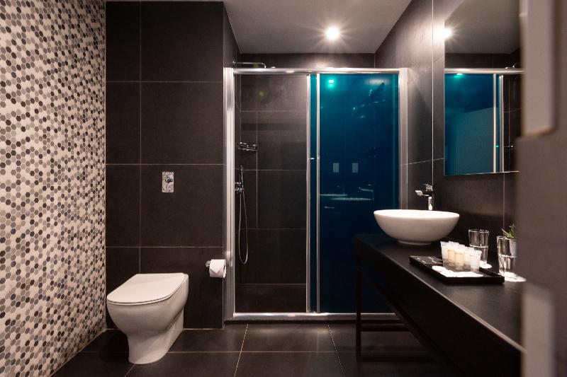 اتاق سوپریور با چشم‌انداز دریا, Be