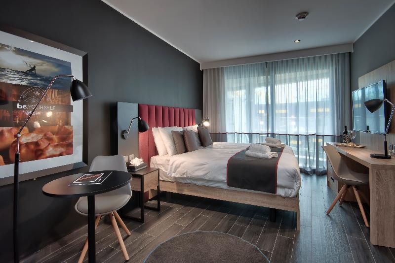 اتاق سوپریور, Be