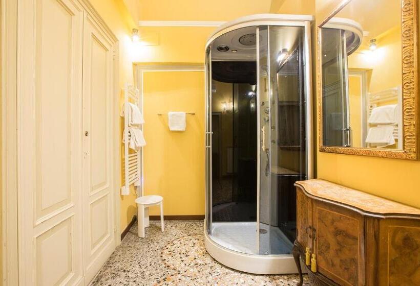 اتاق لوکس چهار تخته, Ca Bragadin E Carabba