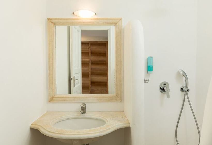 スーペリアールーム, Corfos