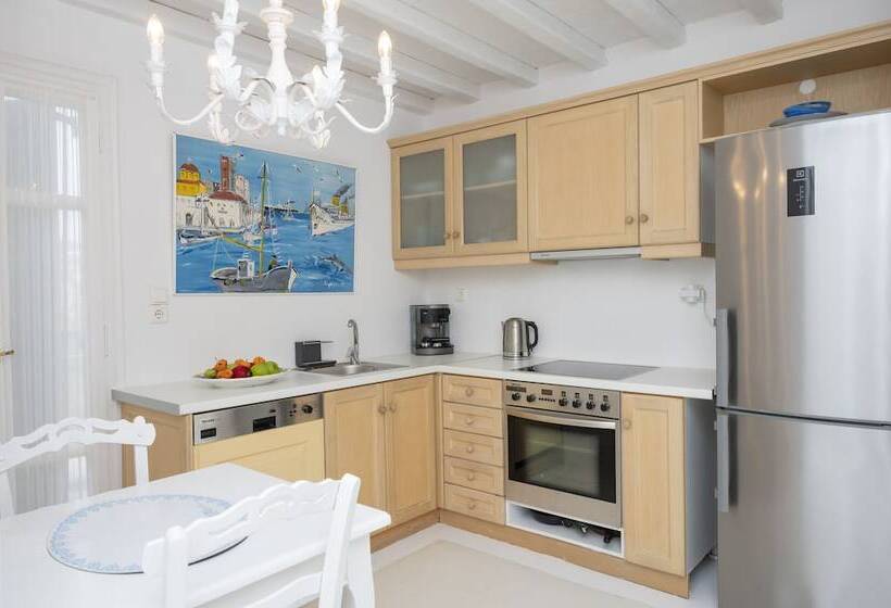 1ベッドルームスタンダードメゾネ, Corfos