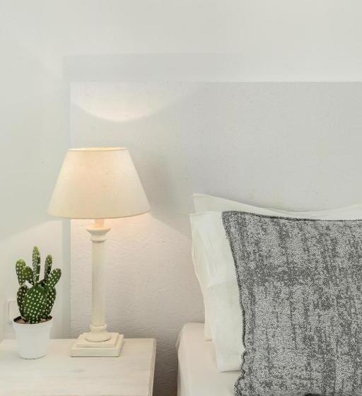 プールビューのクラシックルーム, Corfos