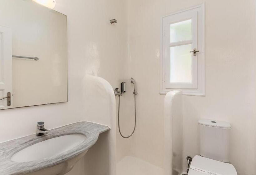 1ベッドルームアパートメント, Corfos