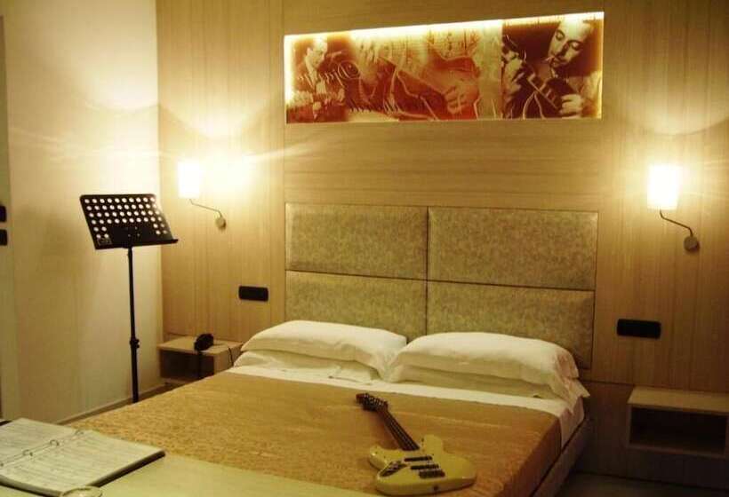 スーペリアールーム, Degli Haethey