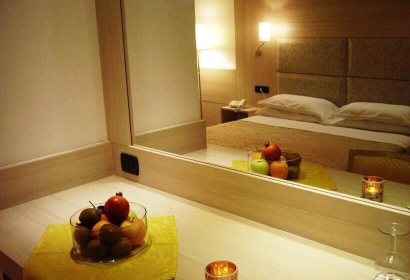 スーペリアールーム, Degli Haethey