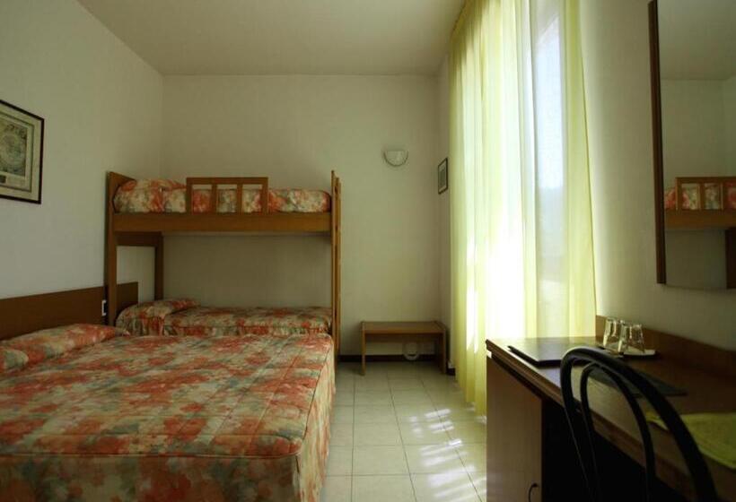 Номер Стандарт Трехместный, Euro