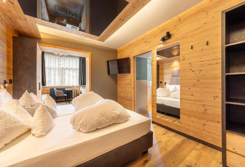 סוויטת סופריור, Faloria