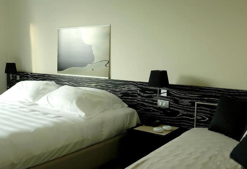 اتاق کلاسیک سه تخته, G Hotel Ancona