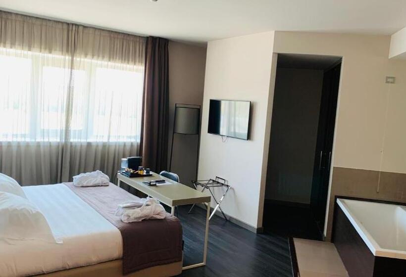 اتاق لوکس, G Hotel Ancona