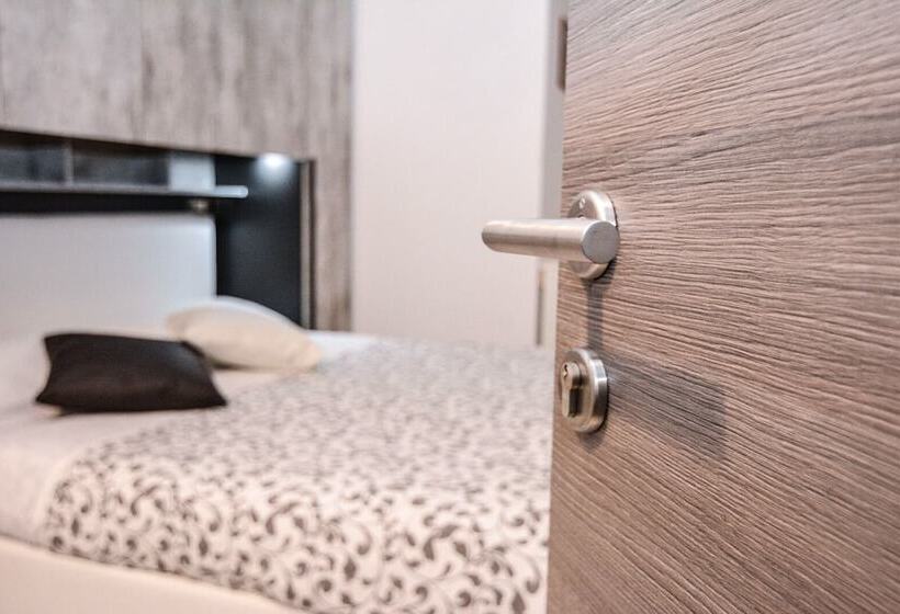 Номер Стандарт, Gardesana