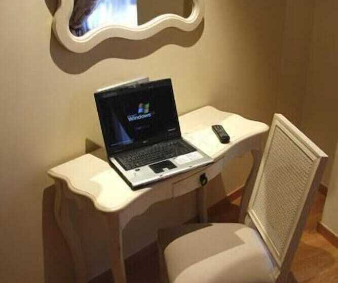 סוויטה, Hospedium Hotel Vittoria Colonna