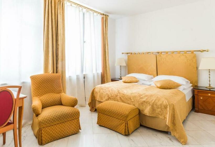 اتاق استاندارد, Leon D´oro