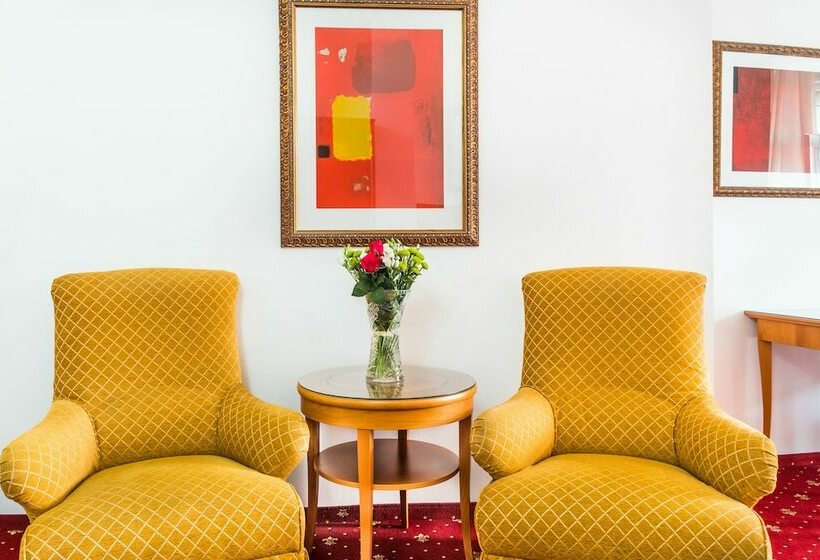 اتاق استاندارد چهار تخته, Leon D´oro