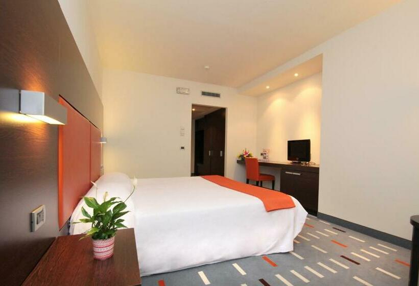 Номер Стандарт, Major